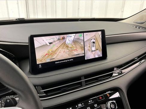 Certified 2025 INFINITI QX60 Luxe image 29