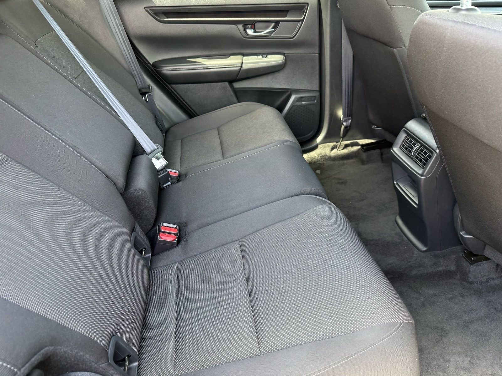 Used 2025 Honda CR-V LX image 28