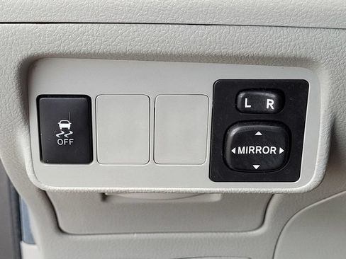 Used 2012 Toyota Corolla LE FWD image 13