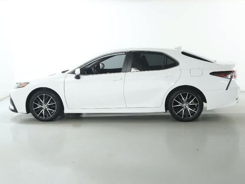 Certified 2024 Toyota Camry SE w/ Cold Weather Package FWD image 40