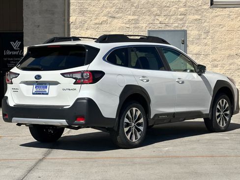 New 2025 Subaru Outback Limited image 3
