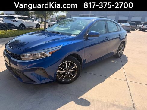 Certified 2022 Kia Forte LXS w/ LXS Technology Package FWD image 1