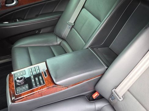 Used 2015 Hyundai Equus Signature RWD image 66