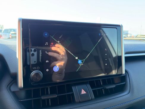 Used 2025 Toyota RAV4 SE image 26