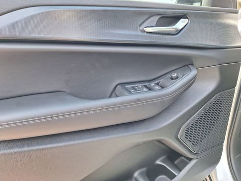 New 2024 Jeep Grand Cherokee L Altitude image 29