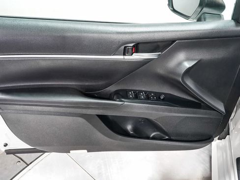 Certified 2019 Toyota Camry LE FWD image 21