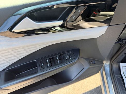 Used 2023 Volkswagen Taos S w/ Driver Assistance Package image 10