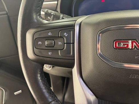 Used 2023 GMC Yukon XL SLT AWD/4WD image 23