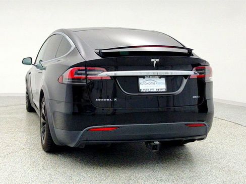 Used 2018 Tesla Model X 100D image 6