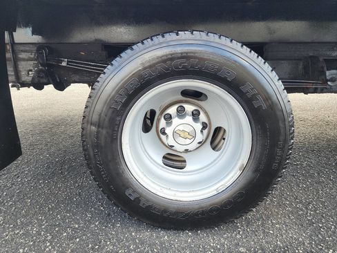 Used 2007 Chevrolet Express 3500 image 20