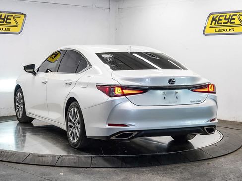 Used 2024 Lexus ES 350 w/ Accessory Package (Z1) FWD image 2