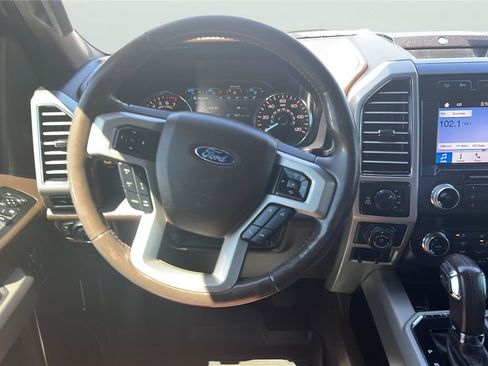 Used 2019 Ford F150 King Ranch w/ Equipment Group 601A Luxury AWD/4WD image 11