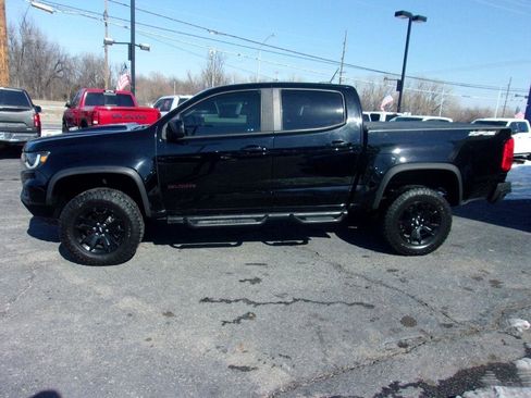 Used 2021 Chevrolet Colorado ZR2 w/ ZR2 Midnight Special Edition AWD/4WD image 2