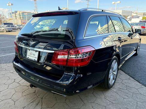 Used 2011 Mercedes-Benz E 350 4MATIC Wagon image 7