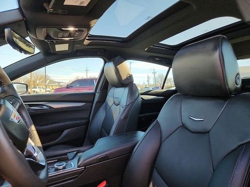 Used 2025 Cadillac CT5 Premium Luxury image 14