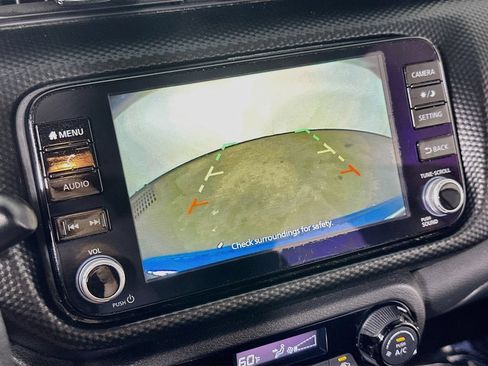Used 2022 Nissan Kicks SV FWD image 11