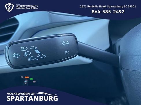 New 2026 Volkswagen Taos SEL image 22