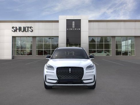 New 2026 Lincoln Corsair Reserve image 6