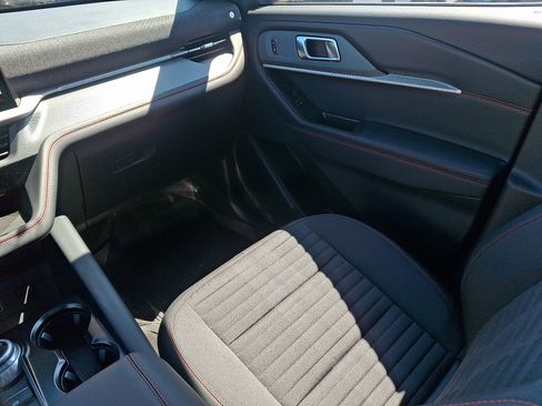 New 2026 Ford Explorer ST-Line AWD/4WD image 9