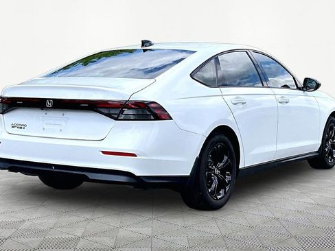 Used 2025 Honda Accord SE image 6