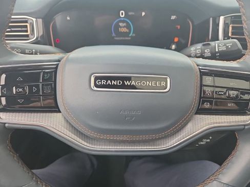 Used 2022 Jeep Grand Wagoneer Series III w/ Rear Seat Video Group 1 image 21