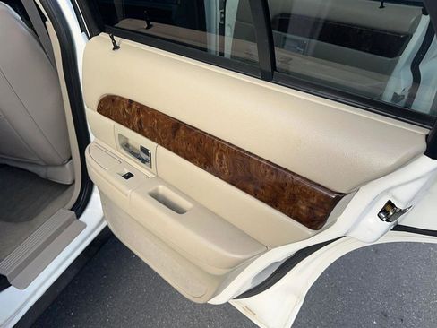 Used 2011 Mercury Grand Marquis LS RWD image 9