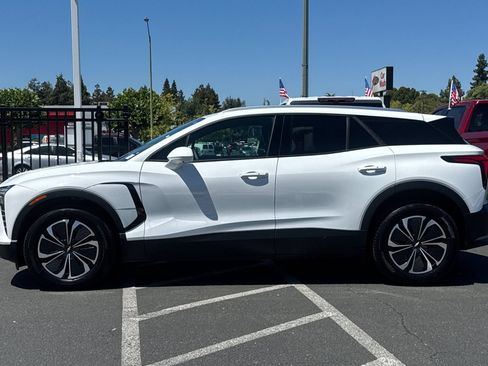 Used 2024 Chevrolet Blazer EV LT AWD/4WD image 8