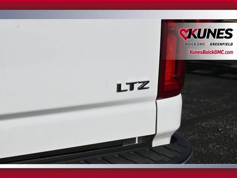 Used 2023 Chevrolet Silverado 3500 LTZ AWD/4WD image 8