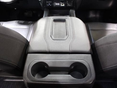 Used 2019 GMC Sierra 1500 SLT image 32