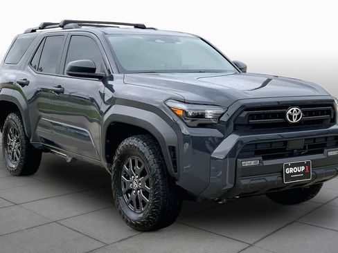 Used 2025 Toyota 4Runner SR5 RWD image 3