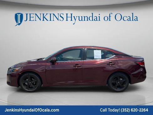 Used 2024 Nissan Sentra SV FWD image 6