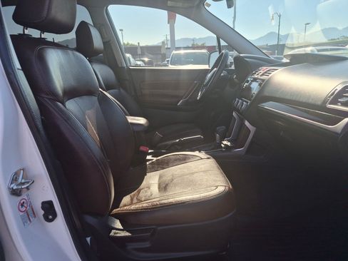 Used 2017 Subaru Forester 2.5i Touring AWD/4WD image 31