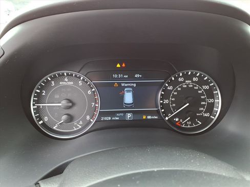 Certified 2024 Nissan Armada SL w/ Captain's Chairs Package image 10