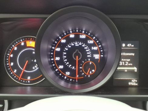 Certified 2023 Hyundai Elantra SEL image 31