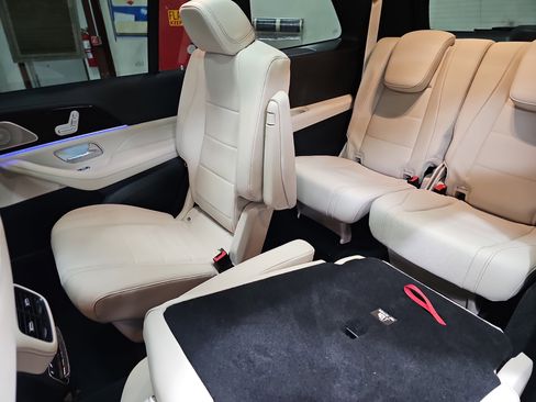 Certified 2025 Mercedes-Benz GLS 450 GLS 450 image 17