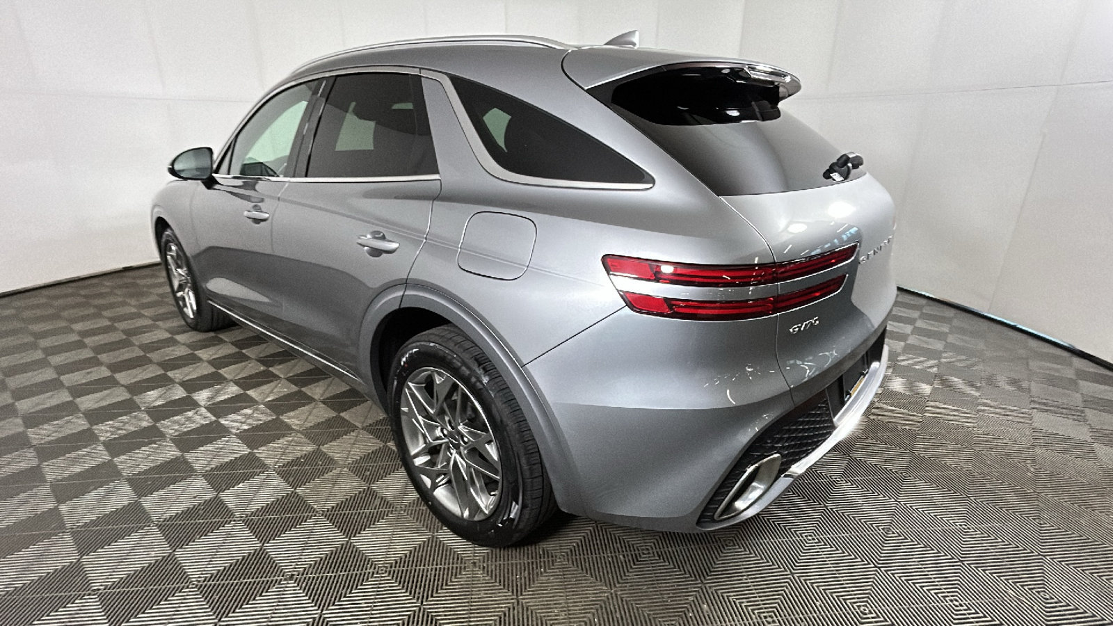 Used 2025 Genesis GV70 2.5T AWD/4WD image 6