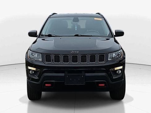 Used 2019 Jeep Compass Trailhawk image 2