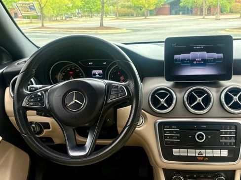 Used 2017 Mercedes-Benz CLA 250 image 19