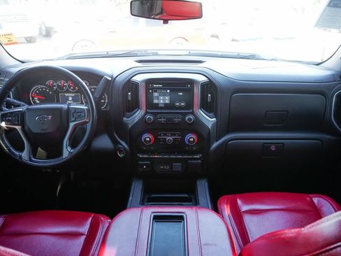 Used 2021 Chevrolet Silverado 1500 LT Trail Boss w/ Convenience Package II AWD/4WD image 19