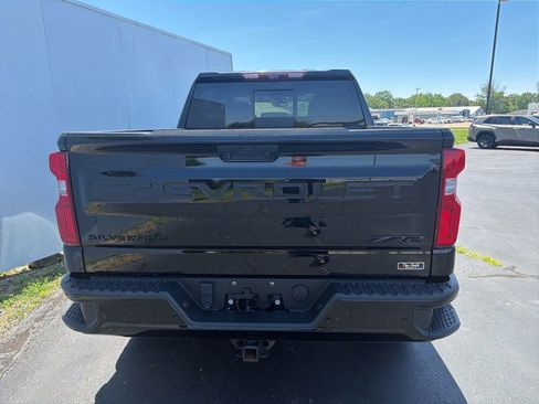 Used 2023 Chevrolet Silverado 1500 ZR2 w/ Technology Package AWD/4WD image 12