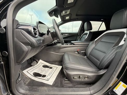 Used 2024 Chevrolet Blazer EV LT image 29