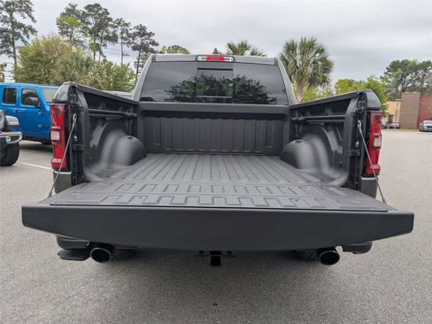 New 2026 RAM 1500 Express AWD/4WD image 13