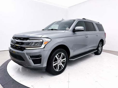 Used 2023 Ford Expedition Max Limited image 17