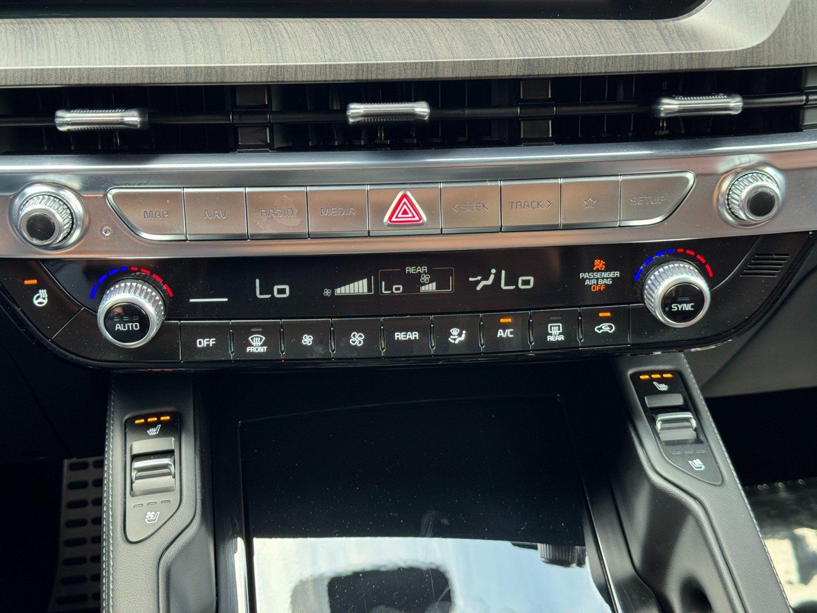 Used 2024 Kia Telluride SX AWD/4WD image 31