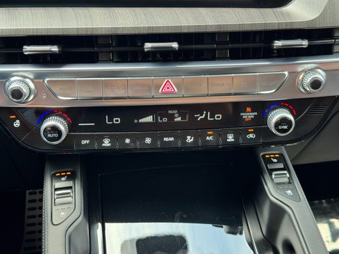 Used 2024 Kia Telluride SX AWD/4WD image 31