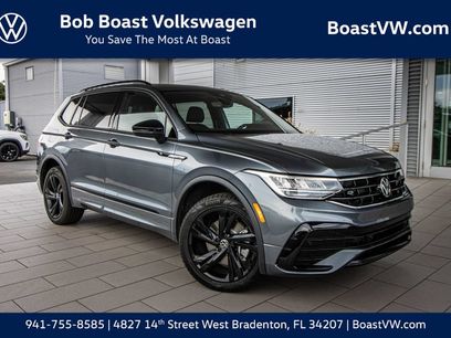 Certified 2023 Volkswagen Tiguan SE R-Line