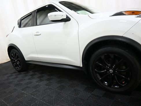 Used 2017 Nissan Juke SV image 15