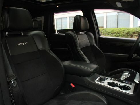 Used 2018 Jeep Grand Cherokee SRT AWD/4WD image 27