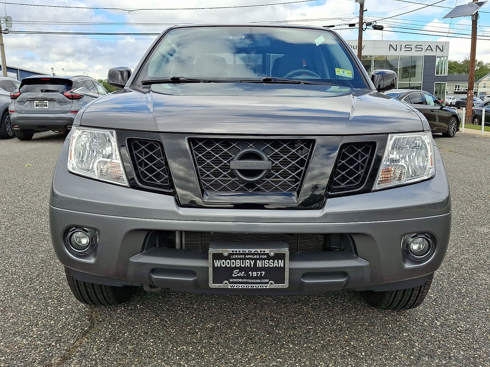 Certified 2021 Nissan Frontier SV w/ Midnight Edition Floor Mats AWD/4WD image 2