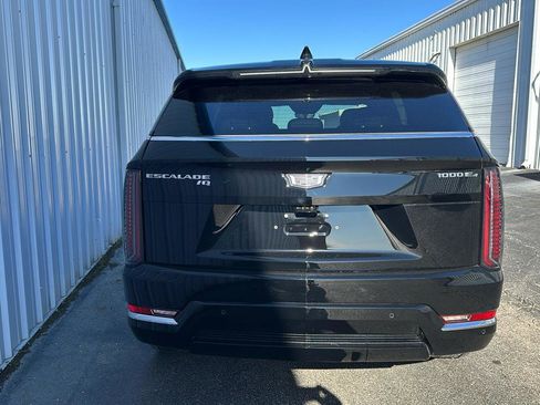 New 2025 Cadillac Escalade IQ Luxury 2 image 3